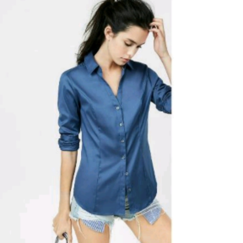 NWT Express button Up